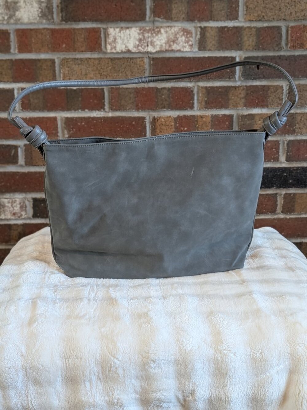 8 Other Reasons Betsy Slouch Tote Bag in Stone Gray Suedette - NWOT
